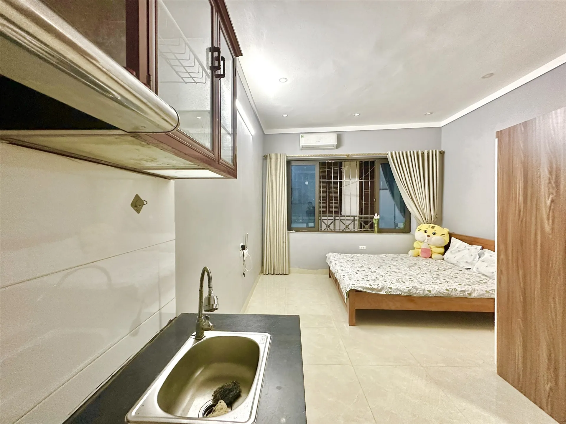 Gallery image 2