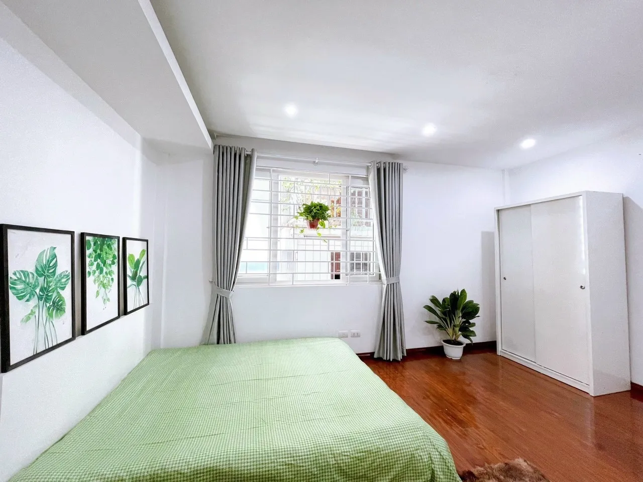 Gallery image 3